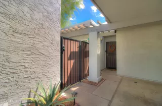 Photo #6: 6758648 Listing 