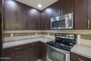 Photo #5: 6758668 Listing 