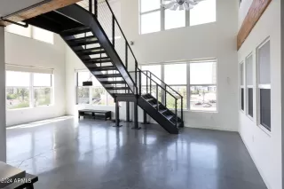 Photo #3: 6758669 Listing