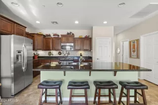 Photo #2: 6758968 Listing