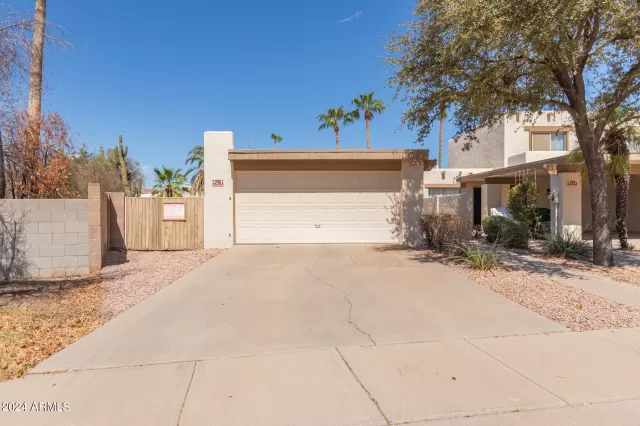 MLS: 6759056 Condo For Sale