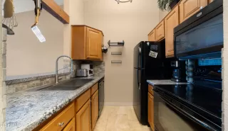 Photo #6: 6759256 Listing