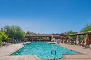 Photo #2: 6759281 Listing