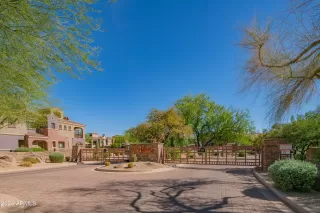 Photo #3: 6759281 Listing