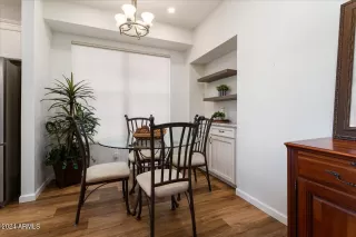 Photo #4: 6759339 Listing