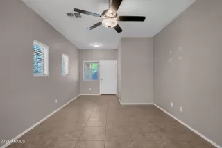 Photo #6: 6759369 Listing