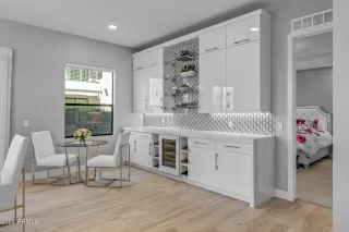 Photo #1: 6759771 Listing 