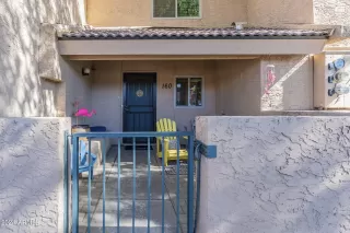 Photo #2: 6759794 Listing