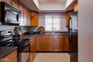 Photo #4: 6759854 Listing