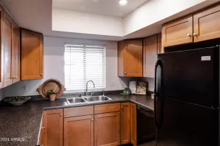 Photo #5: 6759854 Listing