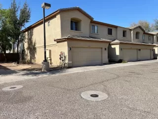 Photo #3: 6759942 Listing