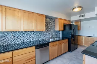 Photo #1: 6760058 Listing