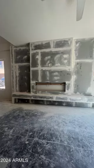 Photo #2: 6760082 Listing 