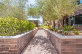 Photo #4: 6760082 Listing 