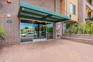 Photo #6: 6760082 Listing 