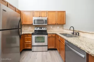 Photo #6: 6760402 Listing 