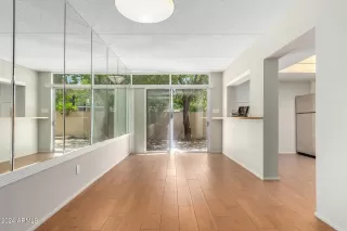 Photo #2: 6760417 Listing 