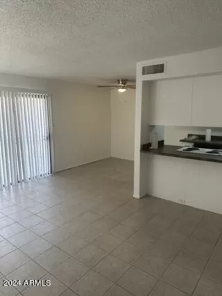 Photo #2: 6760436 Listing 