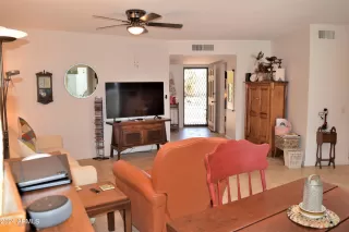 Photo #4: 6760634 Listing