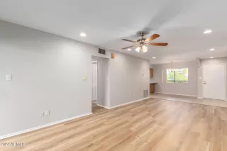 Photo #5: 6760665 Listing