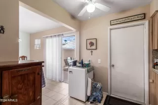 Photo #2: 6760676 Listing