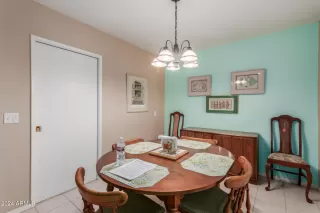 Photo #6: 6760676 Listing