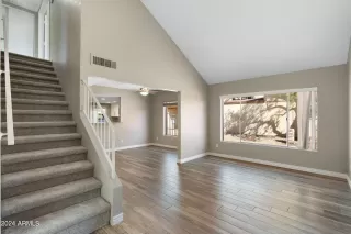 Photo #2: 6760685 Listing