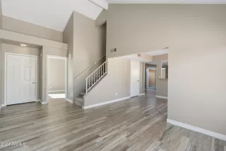 Photo #4: 6760685 Listing