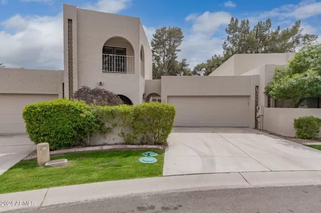 MLS: 6760766 Condo For Sale