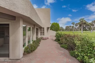 Photo #5: 6760766 Listing 