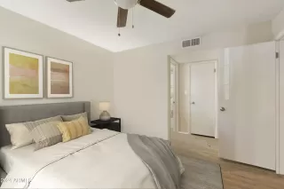 Photo #6: 6760788 Listing