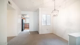 Photo #5: 6760873 Listing 