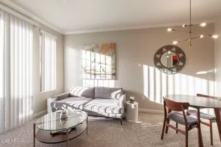 Photo #4: 6760882 Listing