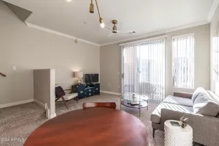 Photo #6: 6760882 Listing