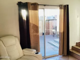 Photo #6: 6761272 Listing