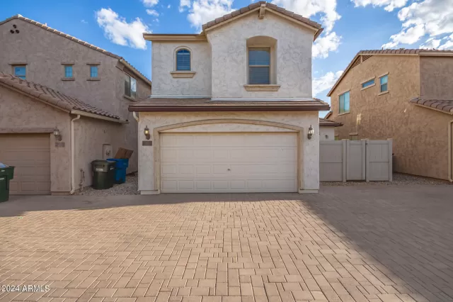 MLS: 6761278 Condo For Sale