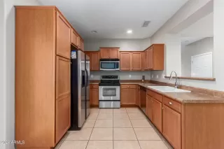 Photo #3: 6761278 Listing