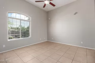 Photo #5: 6761278 Listing