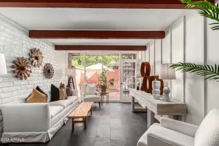 Photo #4: 6761440 Listing 