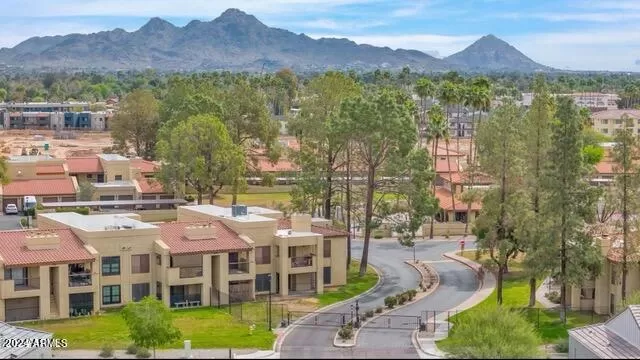 MLS: 6762089 Condo For Sale