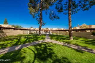 Photo #5: 6762089 Listing