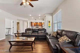 Photo #2: 6762337 Listing 