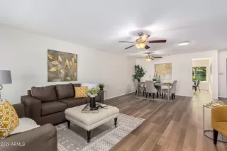 Photo #2: 6762509 Listing