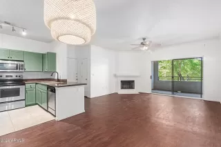 Photo #2: 6762555 Listing