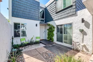 Photo #3: 6762590 Listing