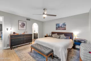 Photo #6: 6762590 Listing