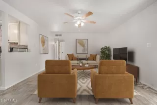 Photo #3: 6762614 Listing 