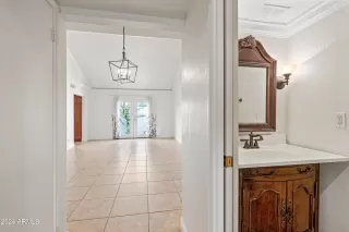 Photo #6: 6762822 Listing