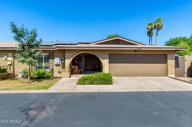 MLS: 6762829 Condo For Sale