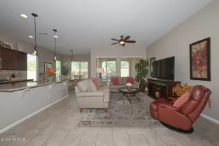 Photo #3: 6762835 Listing 